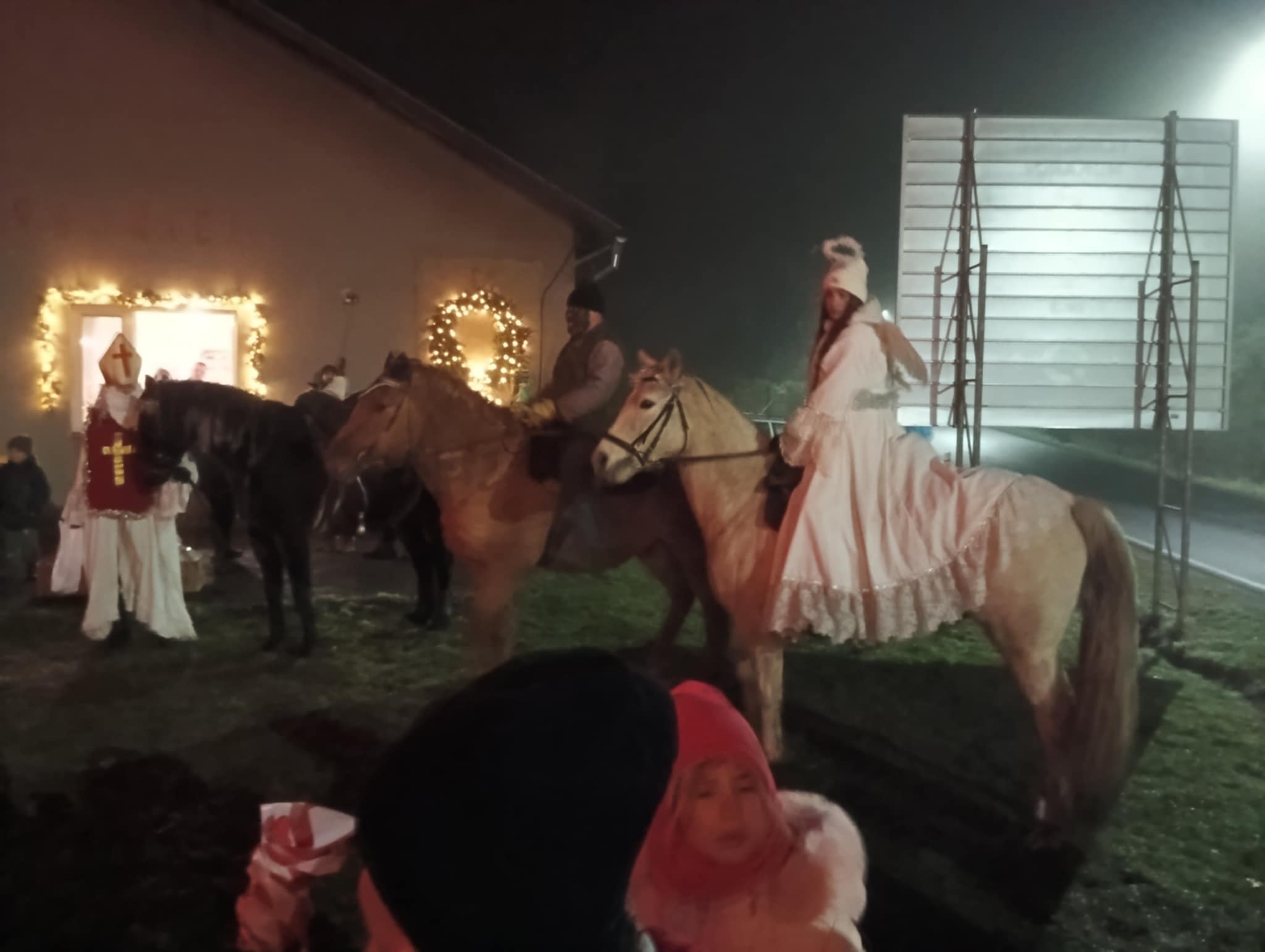 Příjezd Mikuláše, čerta a anděla do Lovečkovic